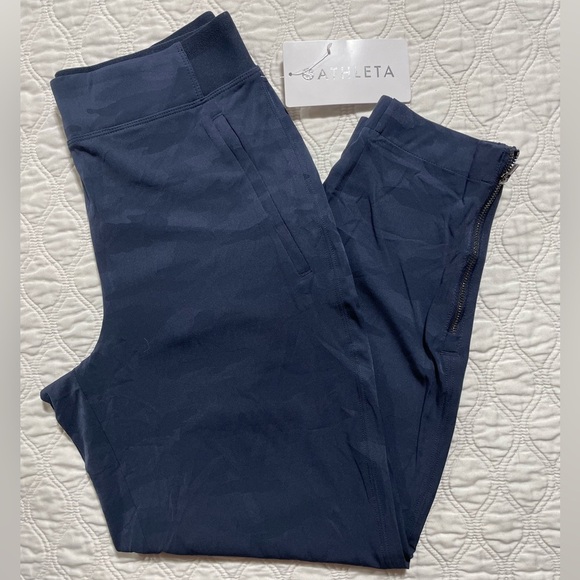 ATHLETA- Brooklyn Heights Jogger camo print - Picture 2 of 6